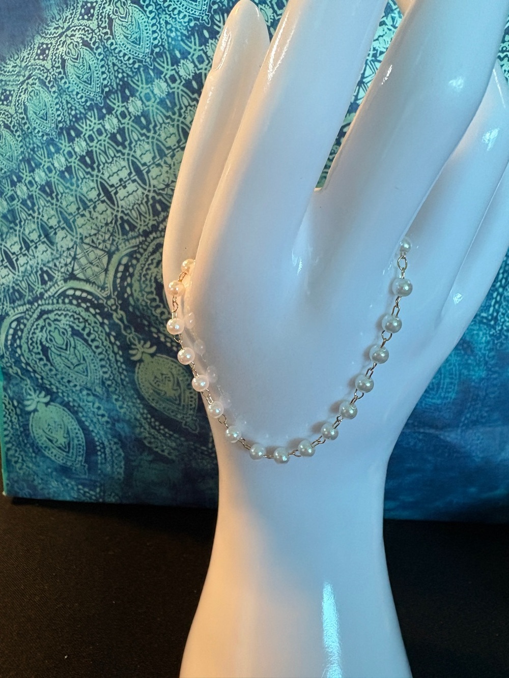 Delicate White Pearl & Gold Chain Bracelet